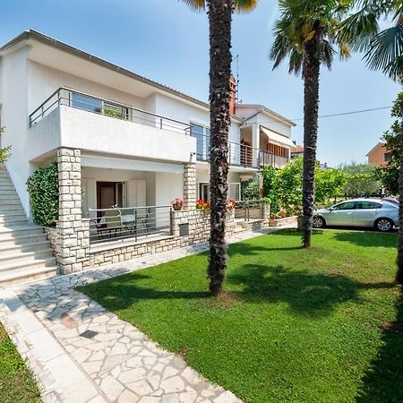 Apartments Magnolia Rovinj Bagian luar foto