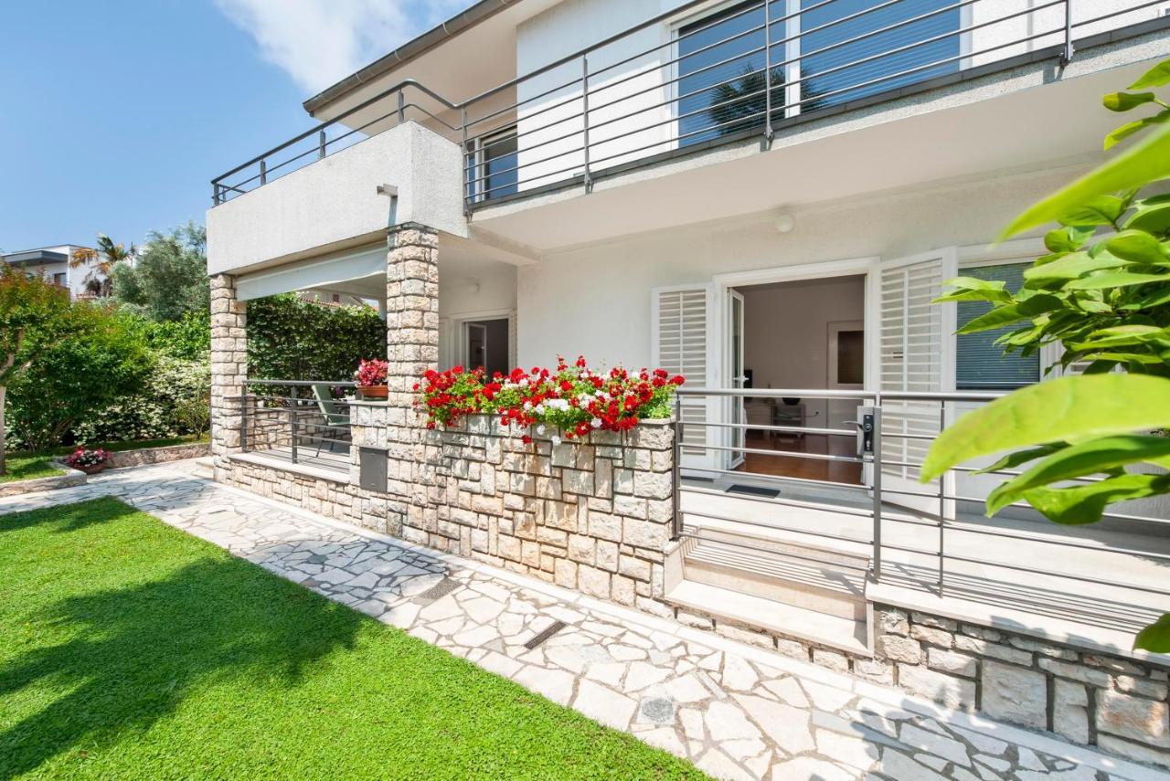 Apartments Magnolia Rovinj Bagian luar foto