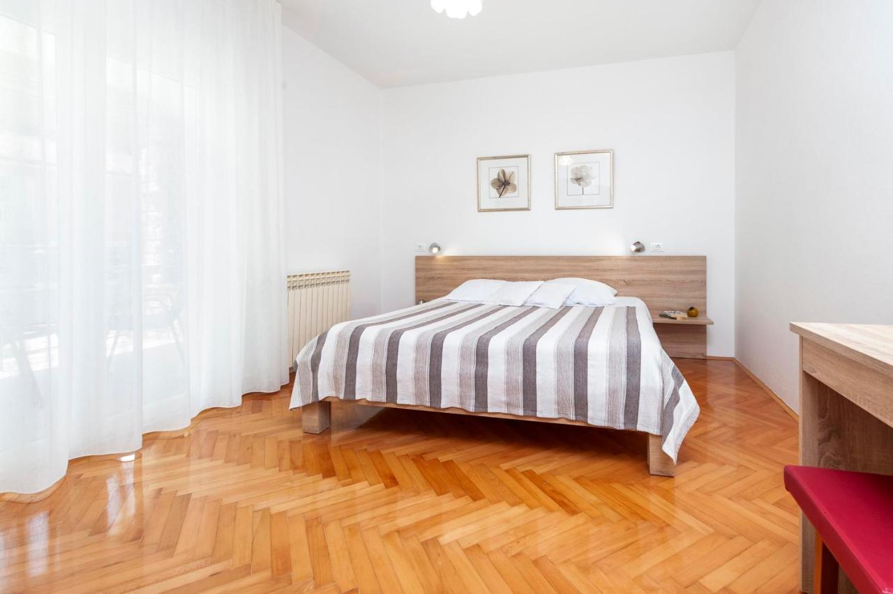 Apartments Magnolia Rovinj Bagian luar foto