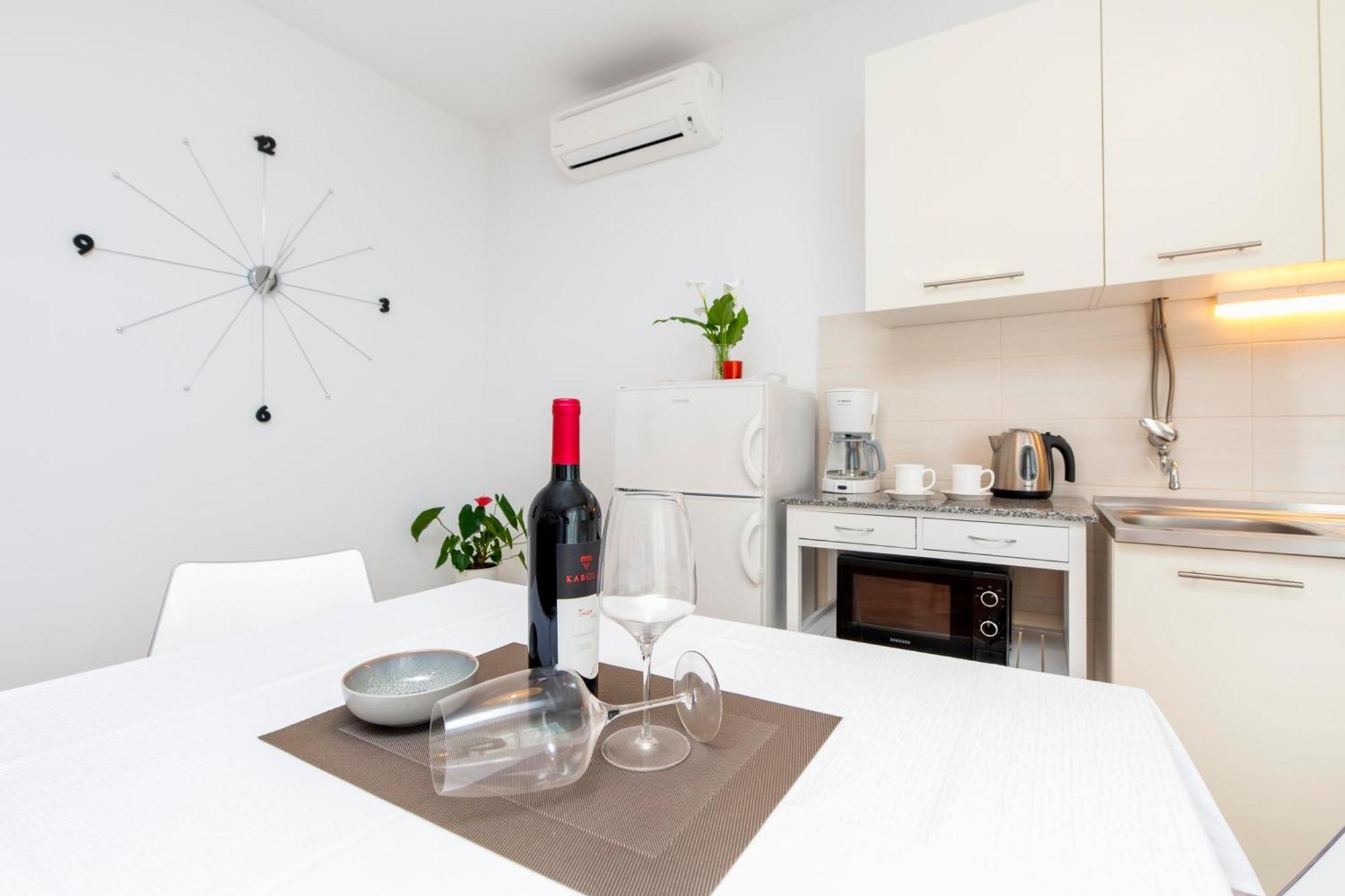Apartments Magnolia Rovinj Bagian luar foto