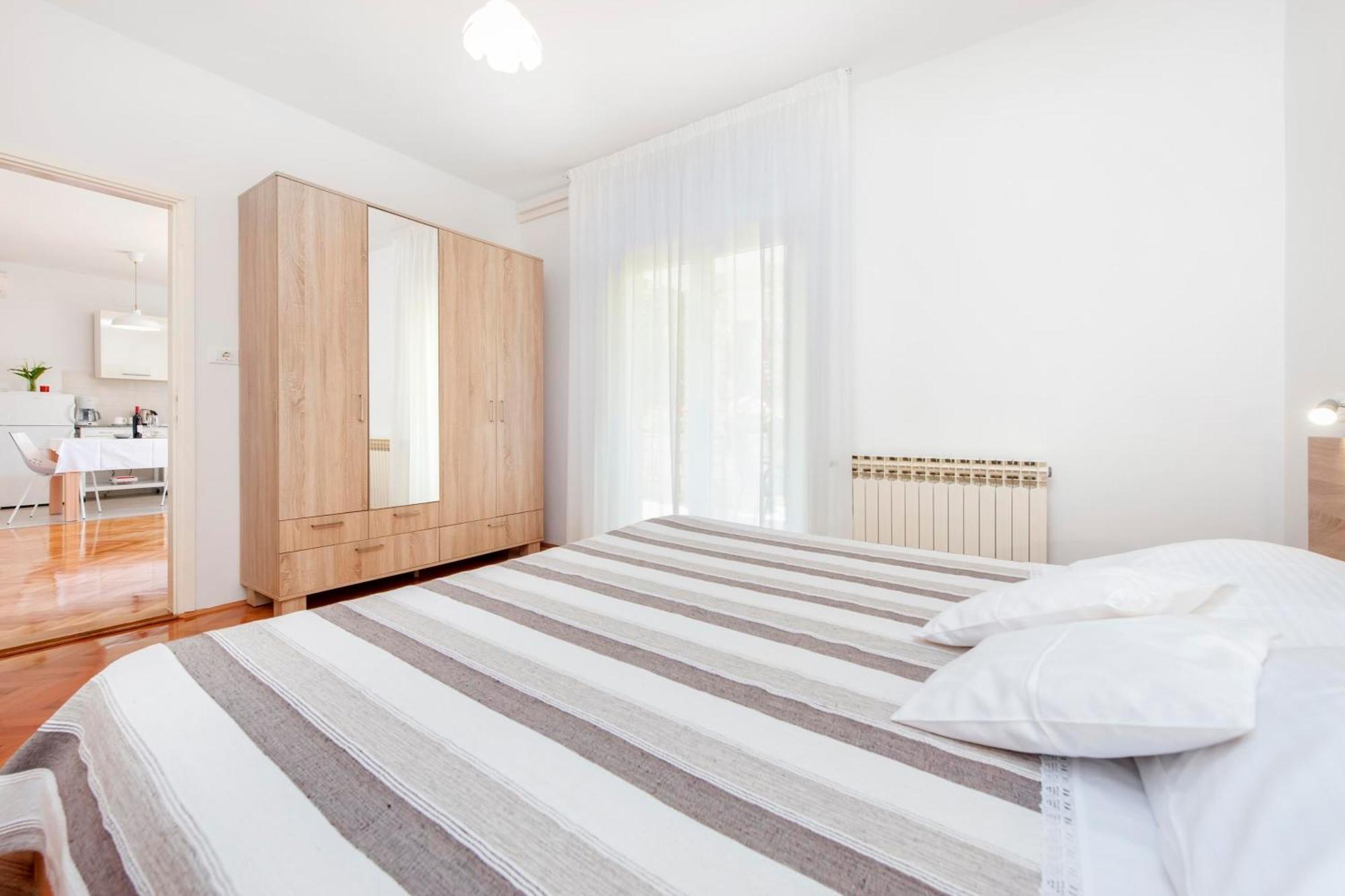 Apartments Magnolia Rovinj Bagian luar foto