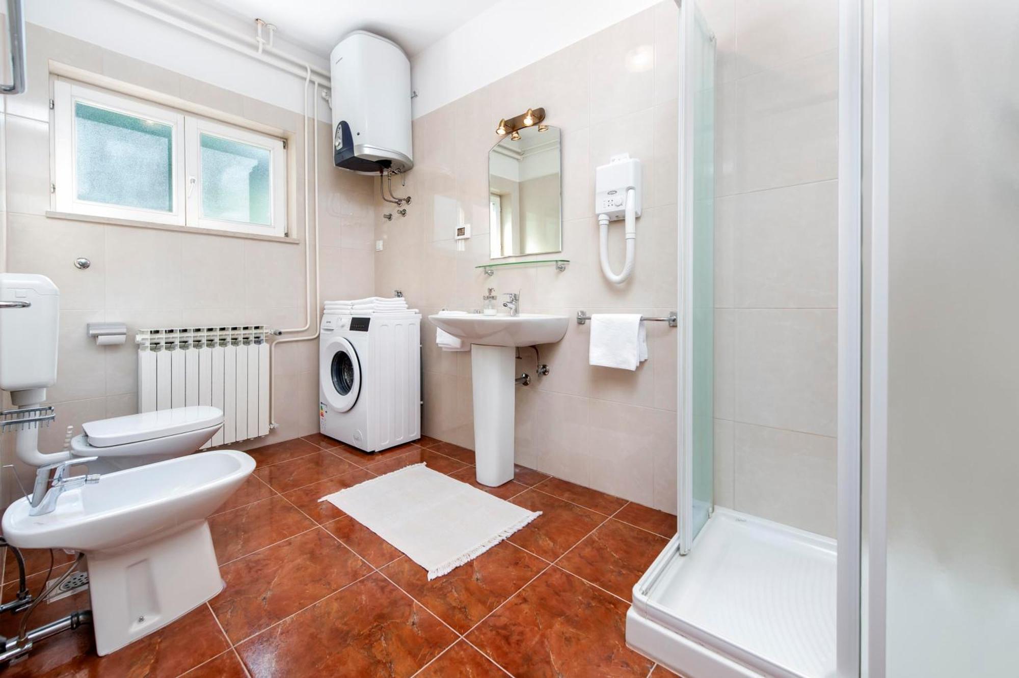 Apartments Magnolia Rovinj Bagian luar foto
