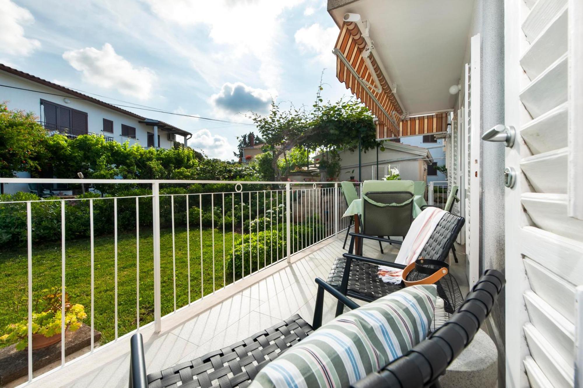 Apartments Magnolia Rovinj Bagian luar foto