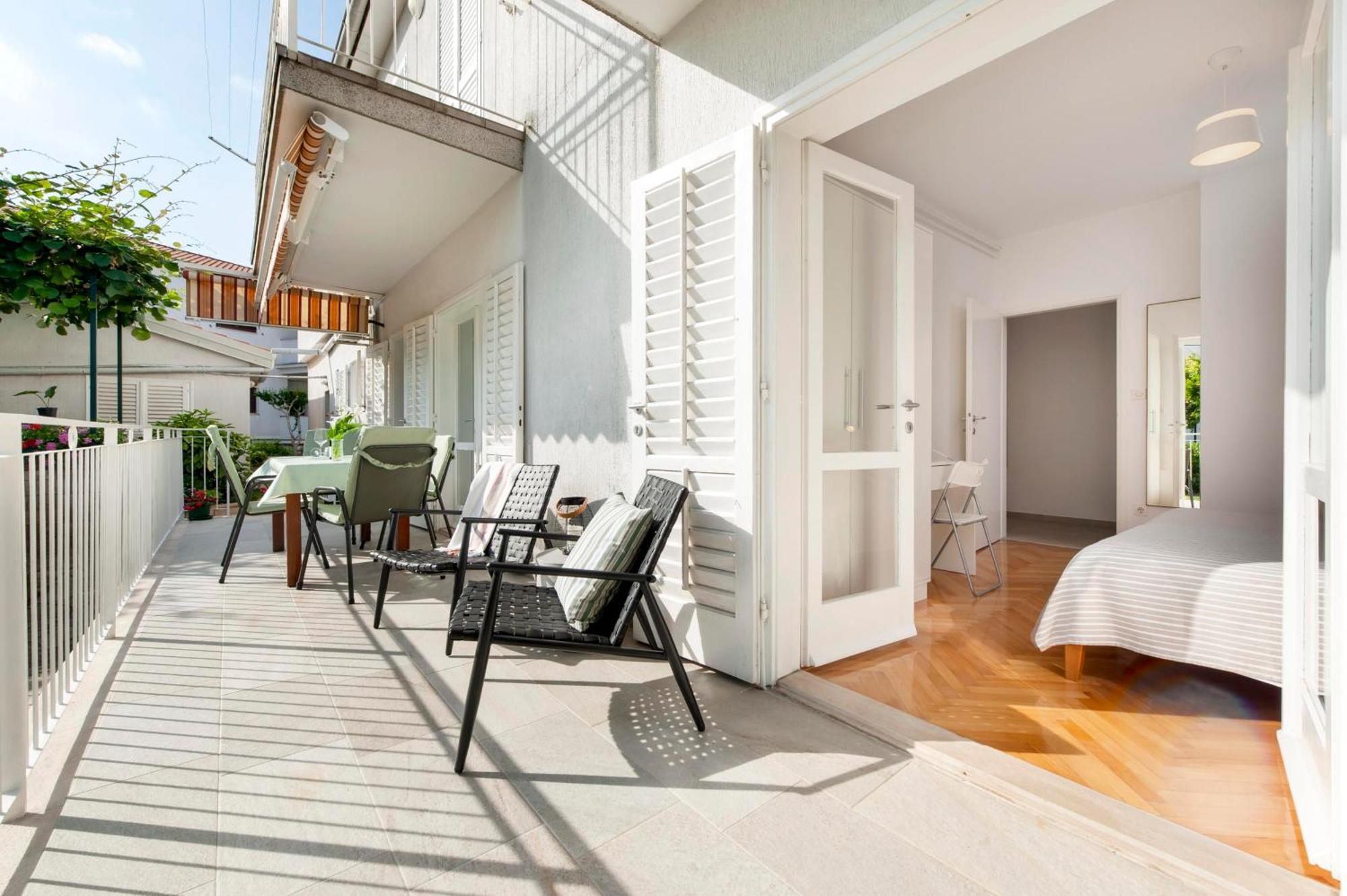 Apartments Magnolia Rovinj Bagian luar foto
