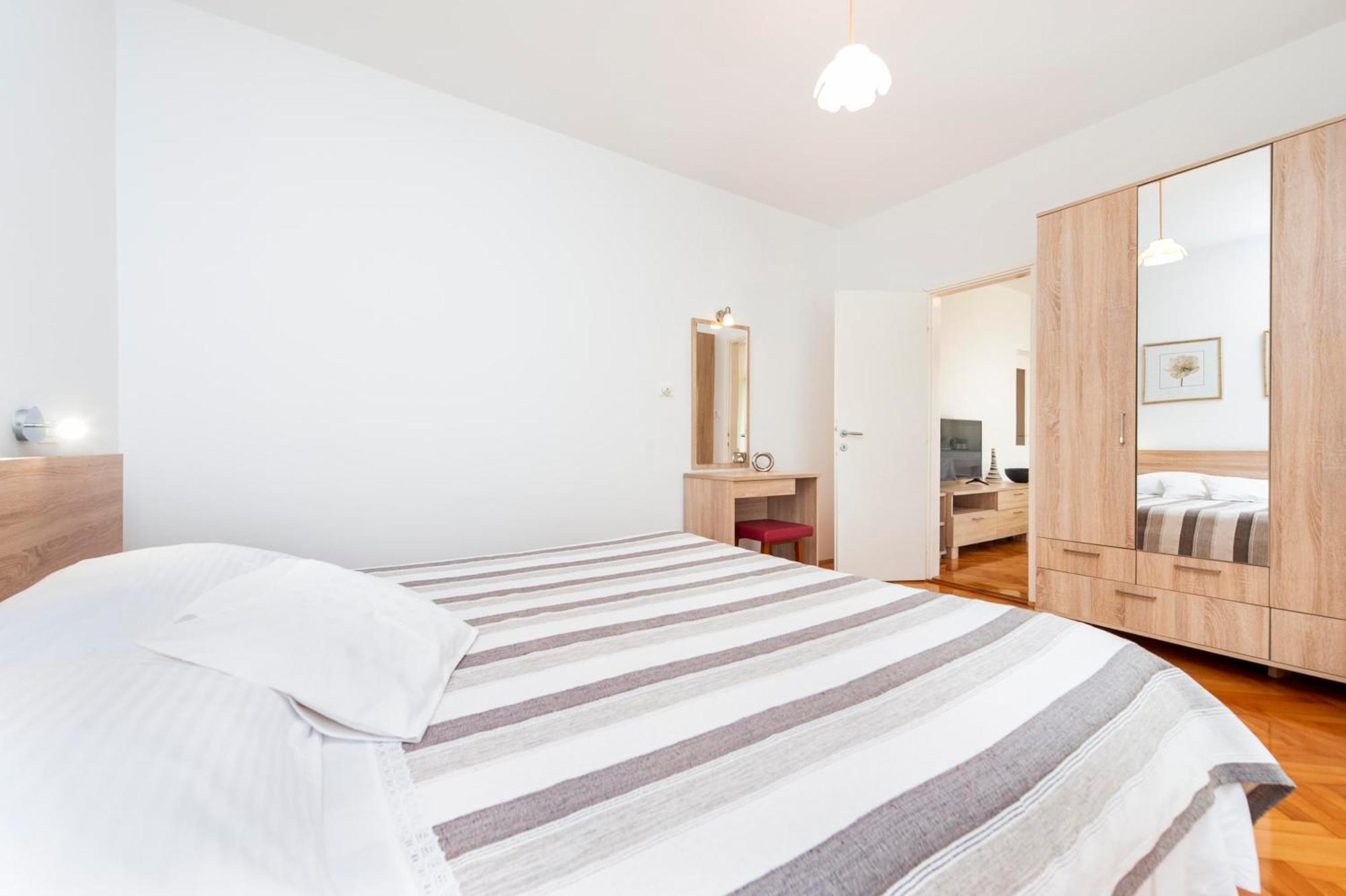 Apartments Magnolia Rovinj Bagian luar foto